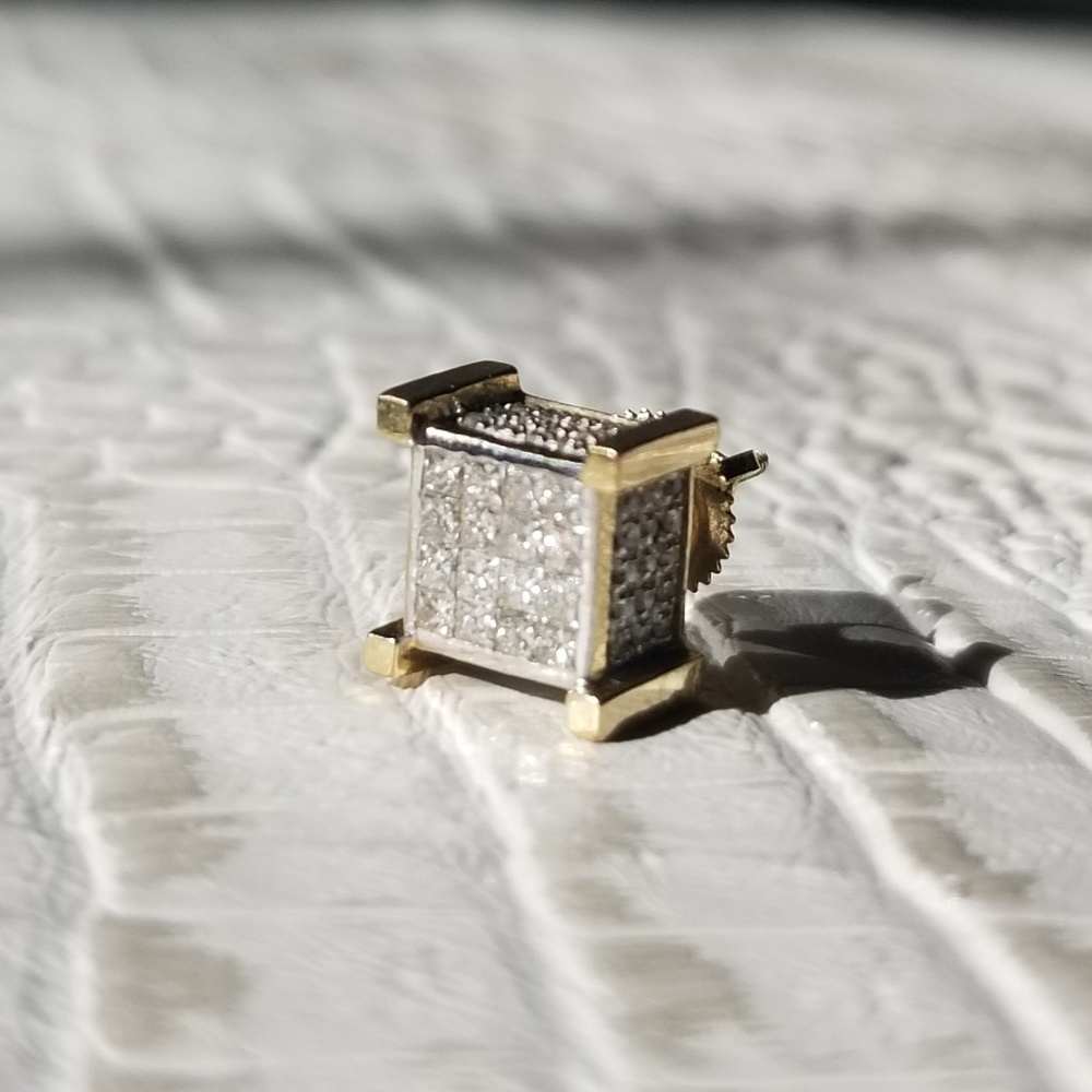 1.5 CT TDW Screwback Stud earring - Diamonds